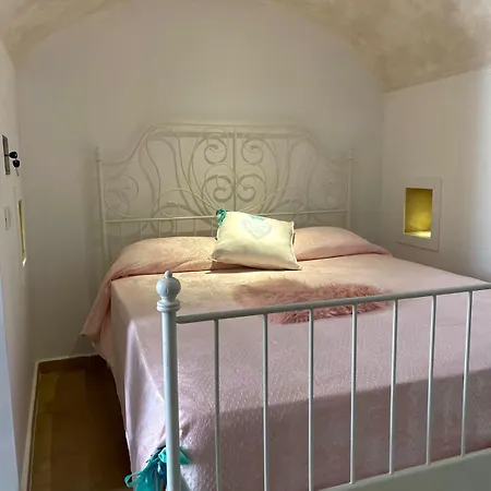 La Del Marchese A
